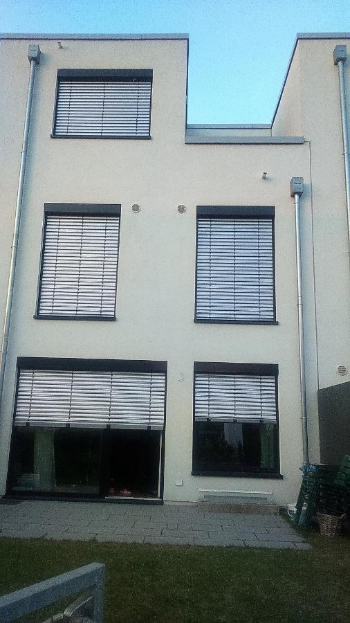Privatzimmer Mit Balkon-Richtung Messe Hannover Exterior photo
