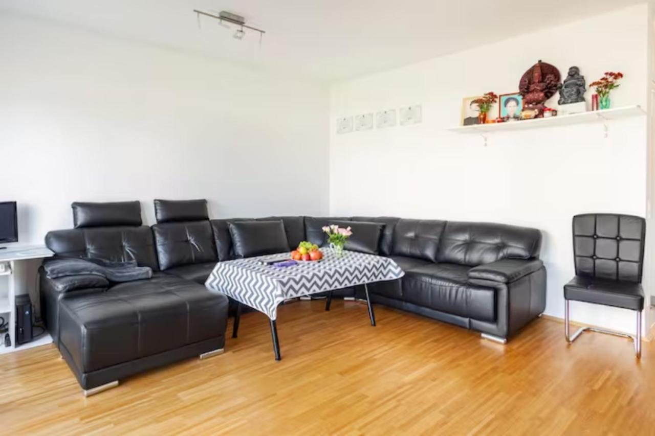 Privatzimmer Mit Balkon-Richtung Messe Hannover Exterior photo